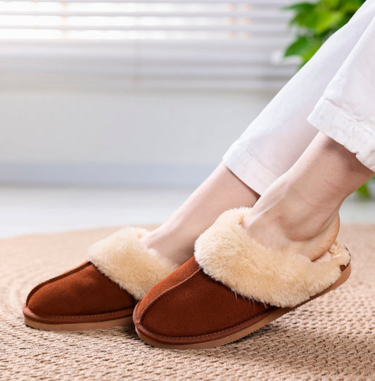 The Perfect Pair: How to Match Slides with Any Outfit