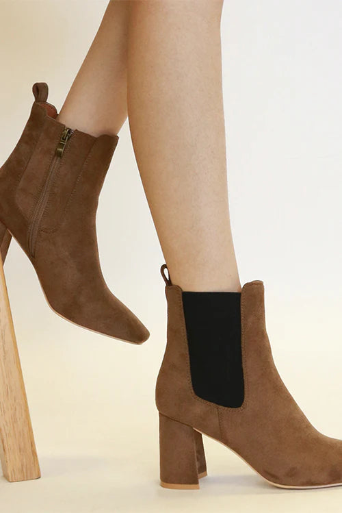 Heel Chelsea Boots